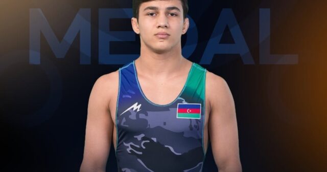 media-5-7-kqvasif-bagirov-moldovali-yon-bulqaruya-8-2-hesabiyla-qalib-gelerek-u20-dunya-c