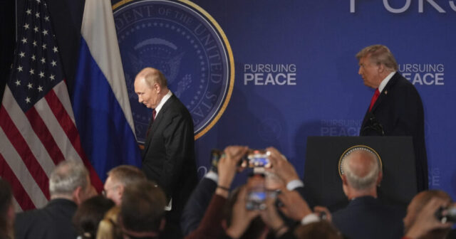 media-trump_putin_77981-900x506