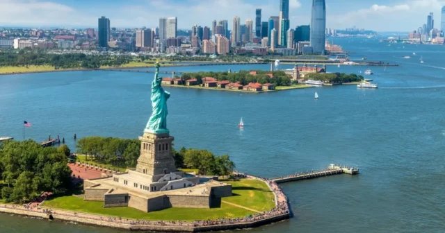 media-new-york-63204