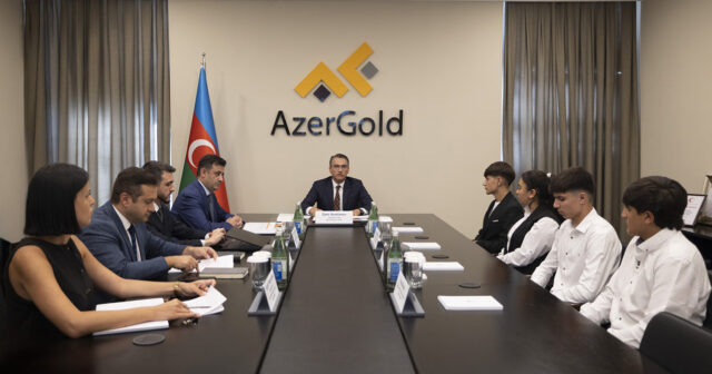 media-gold47385