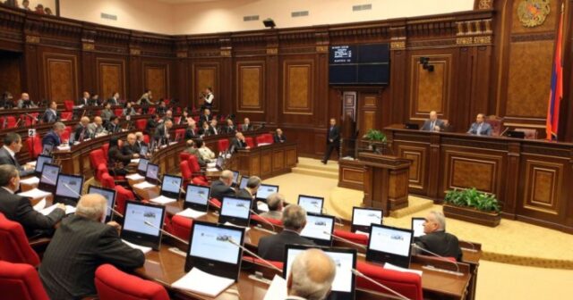 media-1714473165_1714473147_1714461527_1475143428_etatist34534_1511431563