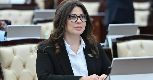 media-458a20b4-585f-33ac-8f05-4b642d14defb_825