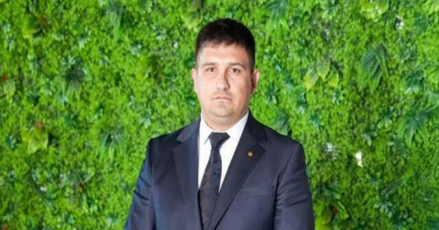 media-68ee8d76df53d68ee8d76df53e176046424668ee8d76df53b68ee8d76df53c-1