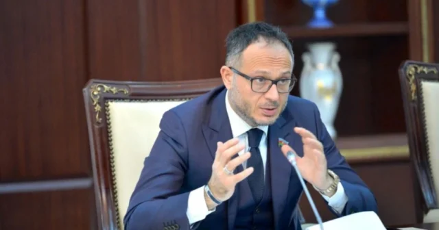 media-i8hzsbnygr0tybicfhrcatdjktzb8nhdf2rsrmyc_825