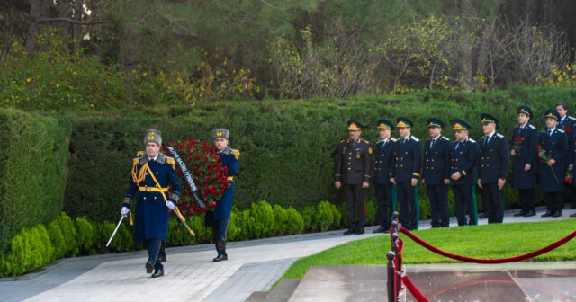 media-69219c593d10569219c593d106176381039269219c593d10269219c593d104