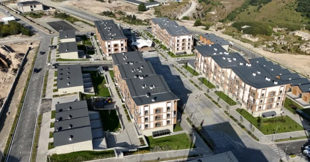 media-sa1joijpojvrwgggfxdptavetuev6bqjvk5bjrpq_825