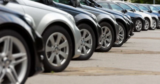 media-deca919c-fdfa-3927-a844-0e765c1ca858_825