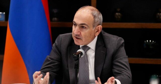 media-pasinyan-996-900x600