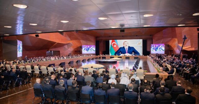 media-photo_5276490103826090924_w