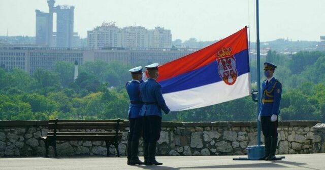 media-traur1742125464