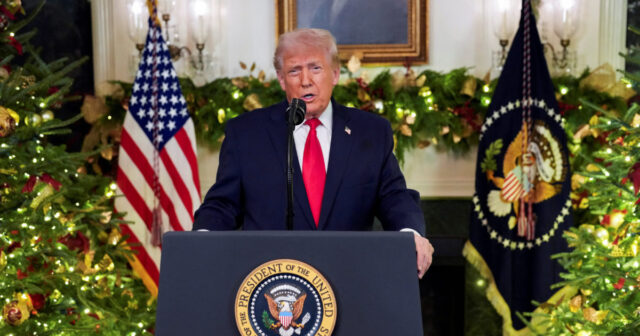 media-2025-12-18t050154z_1409686914_rc22iiaplo0x_rtrmadp_3_usa-trump-1200x800