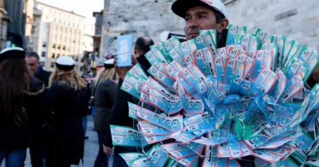 media-67921dba-e4fa-4152-95fb-f3954299616c