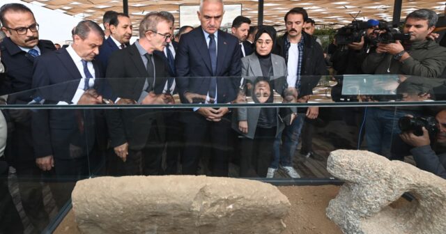 media-90e68cb5-784e-48d0-877d-7d80d68c1038