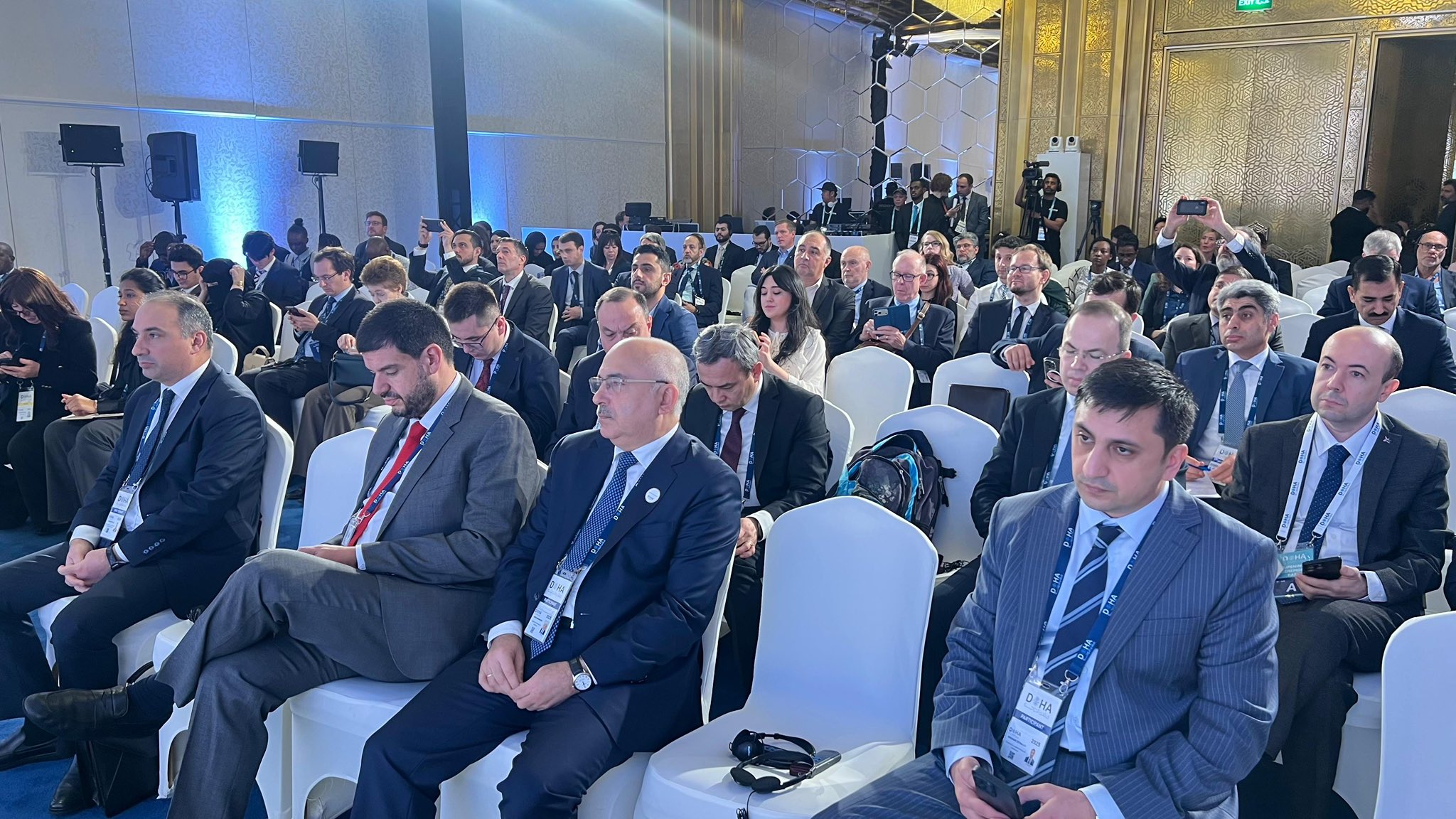 media-g7e5hp0wcaa2ijz