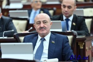 media-e9ebc0be-b916-4b4f-921e-a7c3555ed215