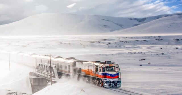 media-f575a026-c810-4f23-9af9-22a236e0dcab