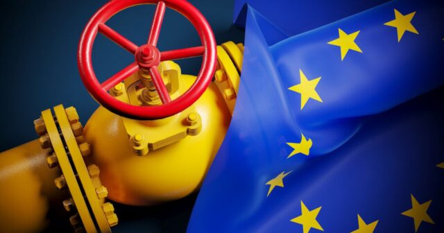 media-1764740412-shutterstock_2168815557-pic_32ratio_900x600-900x600-51083