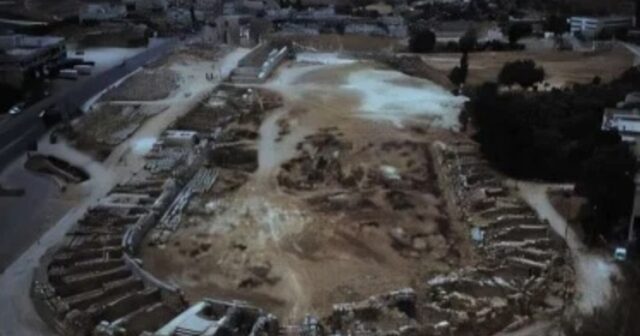 media-7a2478bf-3fcf-4b06-bd51-c5a8c0313969