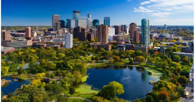 media-minneapolis-skyline-gi-1024x683