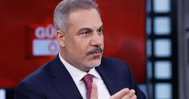 media-cumhurbaskani-erdoganin-ypg-ile-ilgili-sozleri-ne-anlama-geliyor-bakan-fidan-canli-ya-3244876_202508282310_2