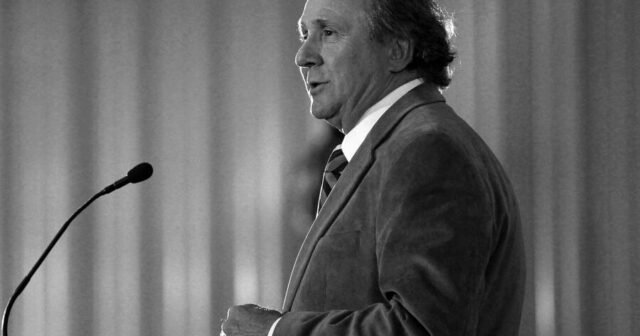 media-photo_5399973643401497944_y