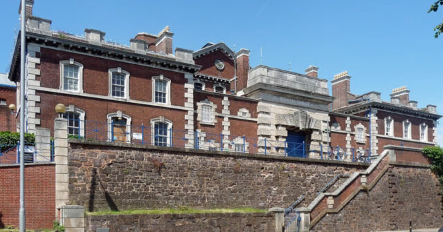 media-17716101215380324725_1200x630