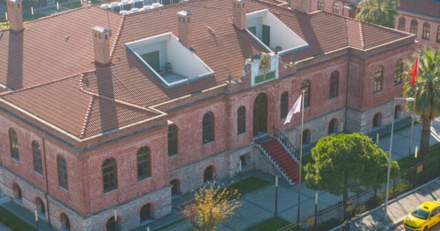 media-photo_5233537926900159206_w