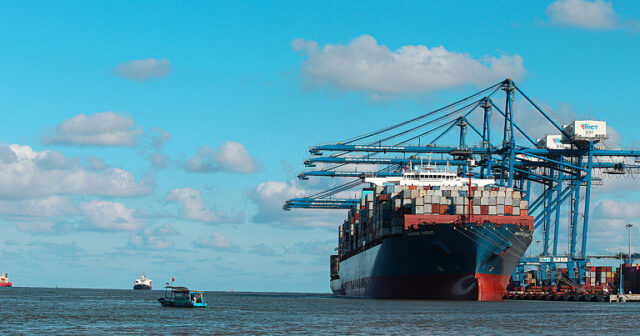 media-98dc99d9b760ef5d0ea5a16e0fec206b