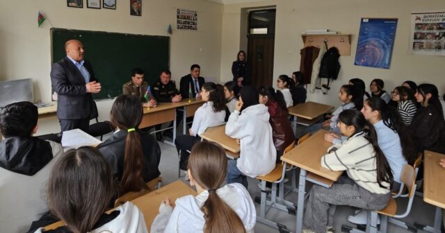 media-69df25c893bfe69df25c893bff177623188069df25c893bfc69df25c893bfd