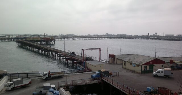 media-oil_rocks_estacades