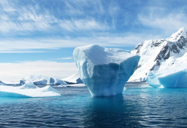 media-clouds-cold-ice-53389-1024x701_640