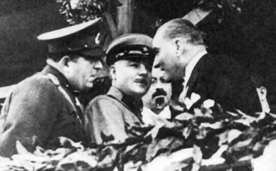 media-photo_5363929603543603424_x