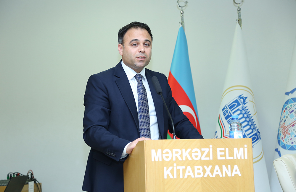 media-1001694172