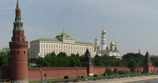 media-moscow_kremlin_from_kamenny_bridge
