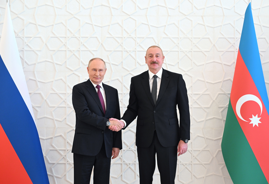media-media-az-rus777-egry20