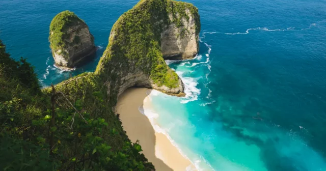 media-kelingking20nusa20penida-gettyimages-1174369077