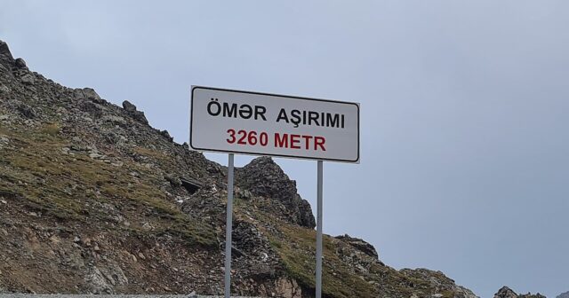 media-omar_pass_sign