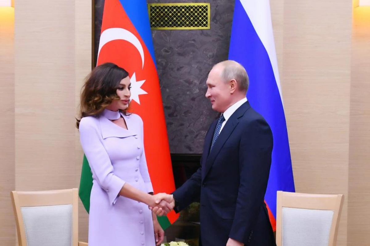 media-ib3ahpii8tanylfd2wgrlszmhrzdkacd3syjs1hi