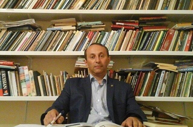 media-zaur-ustac