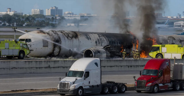 media-amazon_cargo_plane